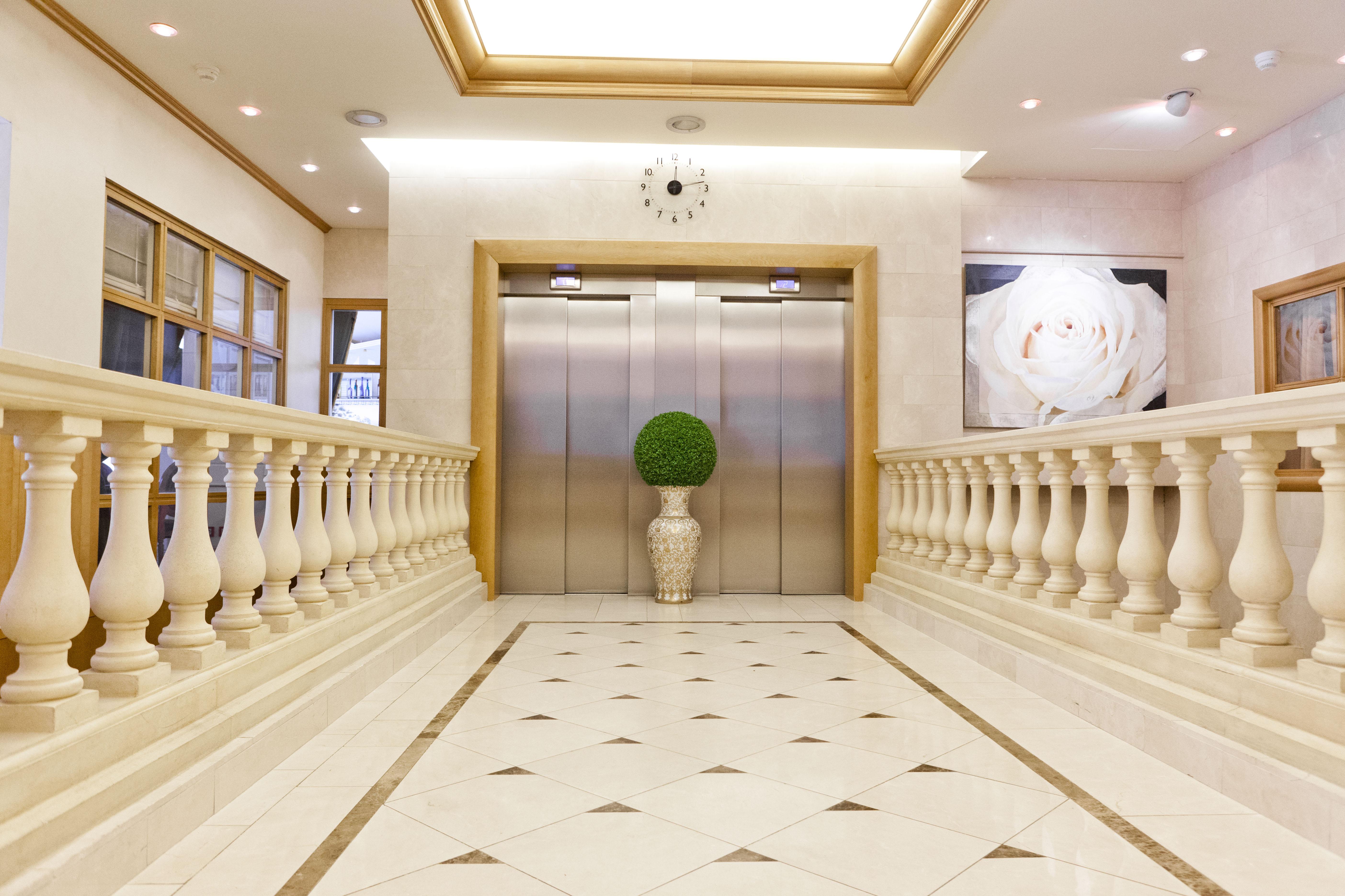 เลอชาเทอแลง บูติคโฮเต็ล Hotel บรัสเซลส์ ภายนอก รูปภาพ Interior of the hotel