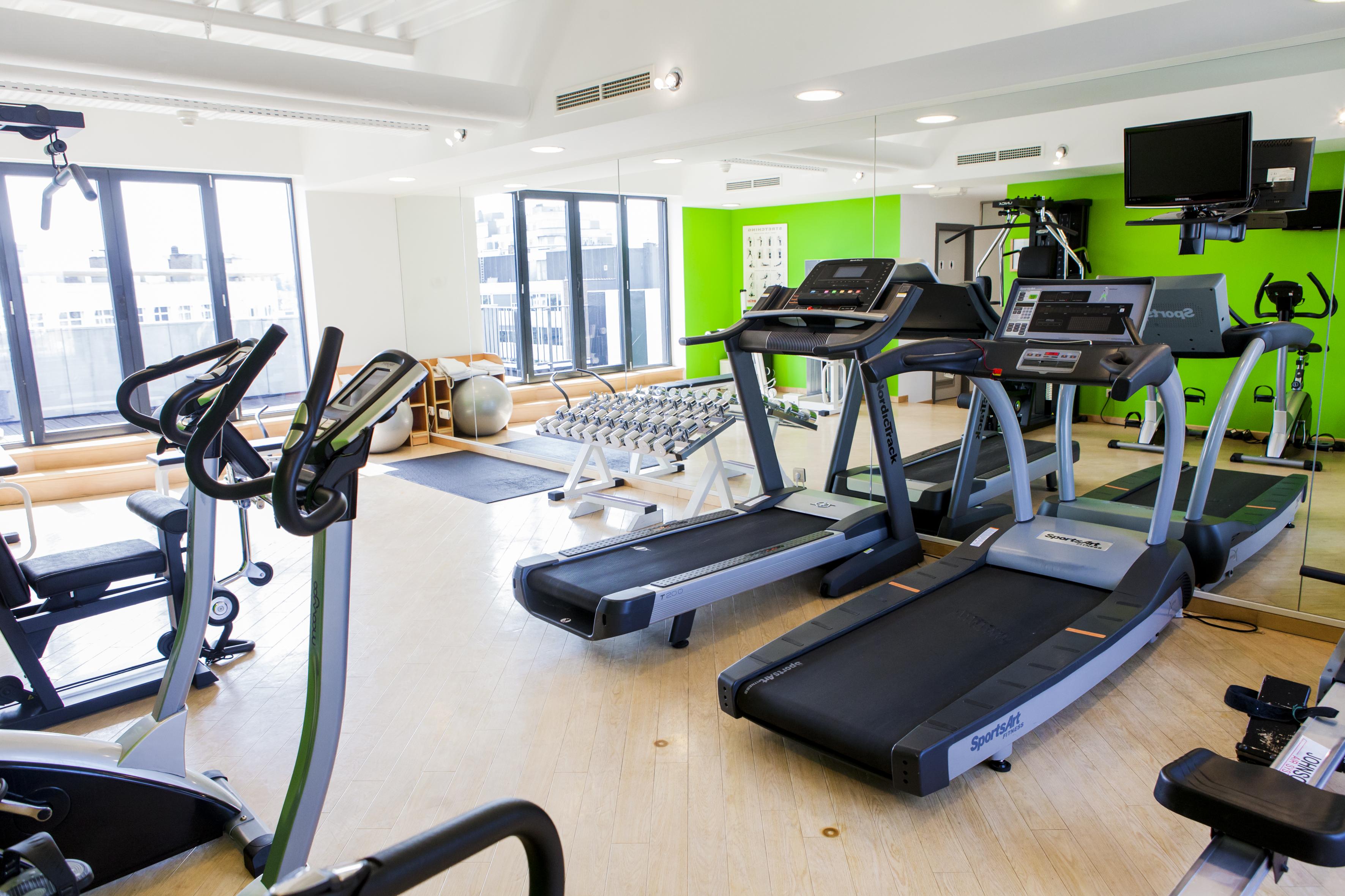 เลอชาเทอแลง บูติคโฮเต็ล Hotel บรัสเซลส์ ภายนอก รูปภาพ The gym at the University of East London