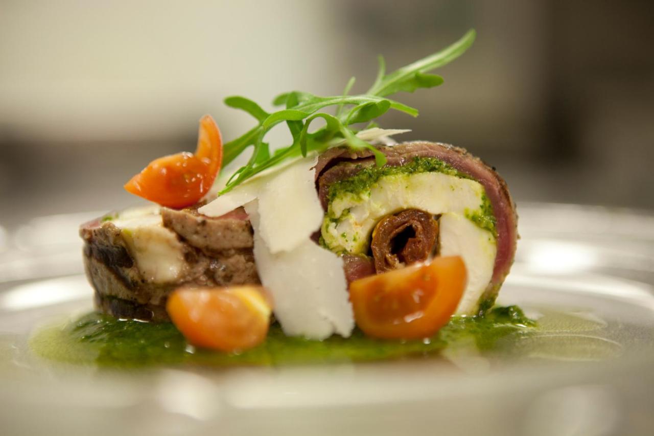 เลอชาเทอแลง บูติคโฮเต็ล Hotel บรัสเซลส์ ภายนอก รูปภาพ A cannelloni roll