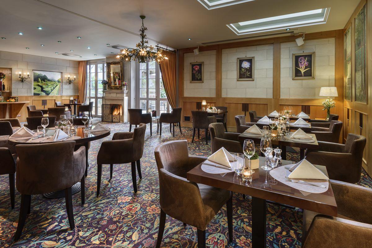 เลอชาเทอแลง บูติคโฮเต็ล Hotel บรัสเซลส์ ภายนอก รูปภาพ Restaurant