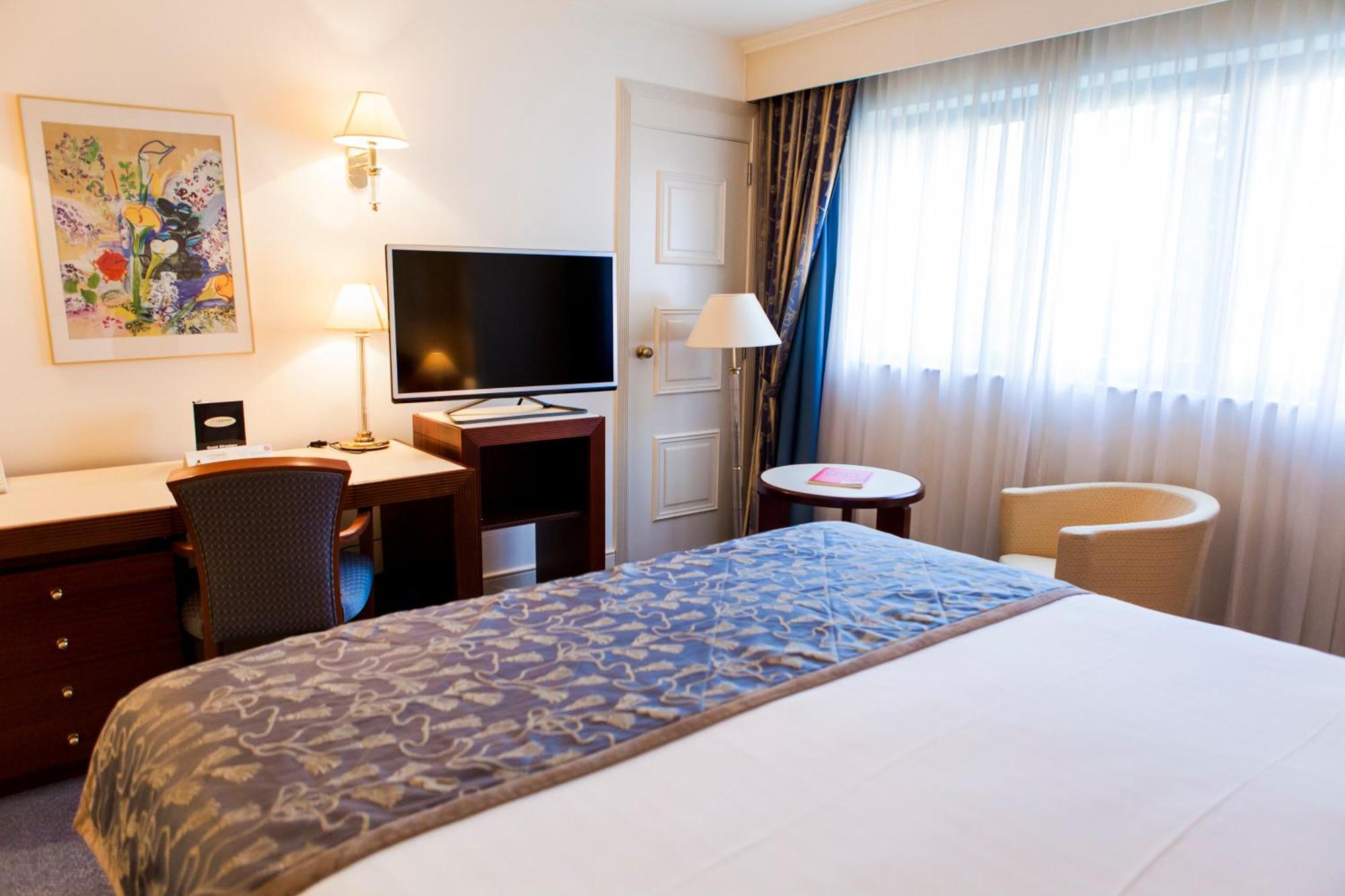 เลอชาเทอแลง บูติคโฮเต็ล Hotel บรัสเซลส์ ภายนอก รูปภาพ A room at the hotel