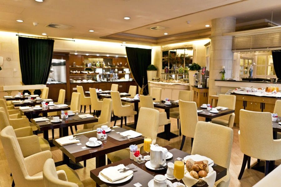 เลอชาเทอแลง บูติคโฮเต็ล Hotel บรัสเซลส์ ภายนอก รูปภาพ The restaurant