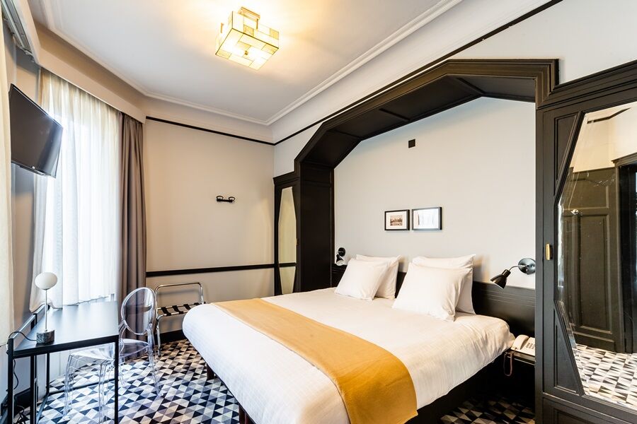 เลอชาเทอแลง บูติคโฮเต็ล Hotel บรัสเซลส์ ภายนอก รูปภาพ A room at the hotel